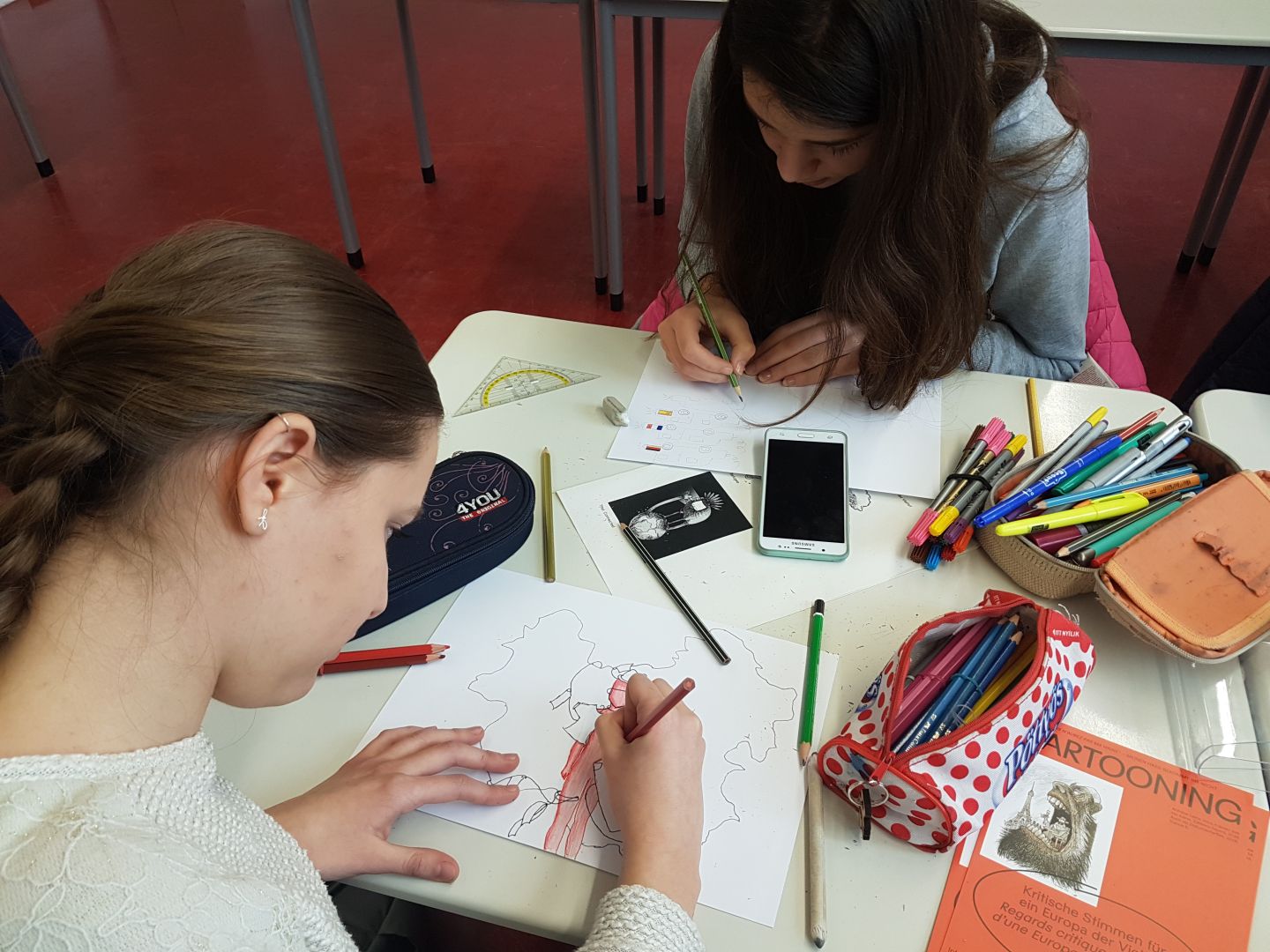 Wie man mit dem Zeichenstift auf Gewalt reagiert