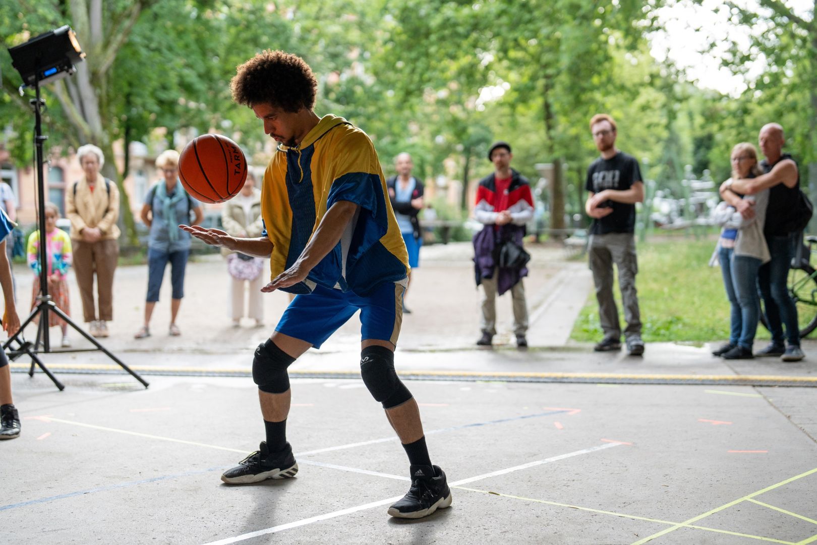 RÜCKBLICK IN BILDERN: Fête de la Musique et du Sport mit KIVUKO COMPAGNIE: « BOUNCE BACK »