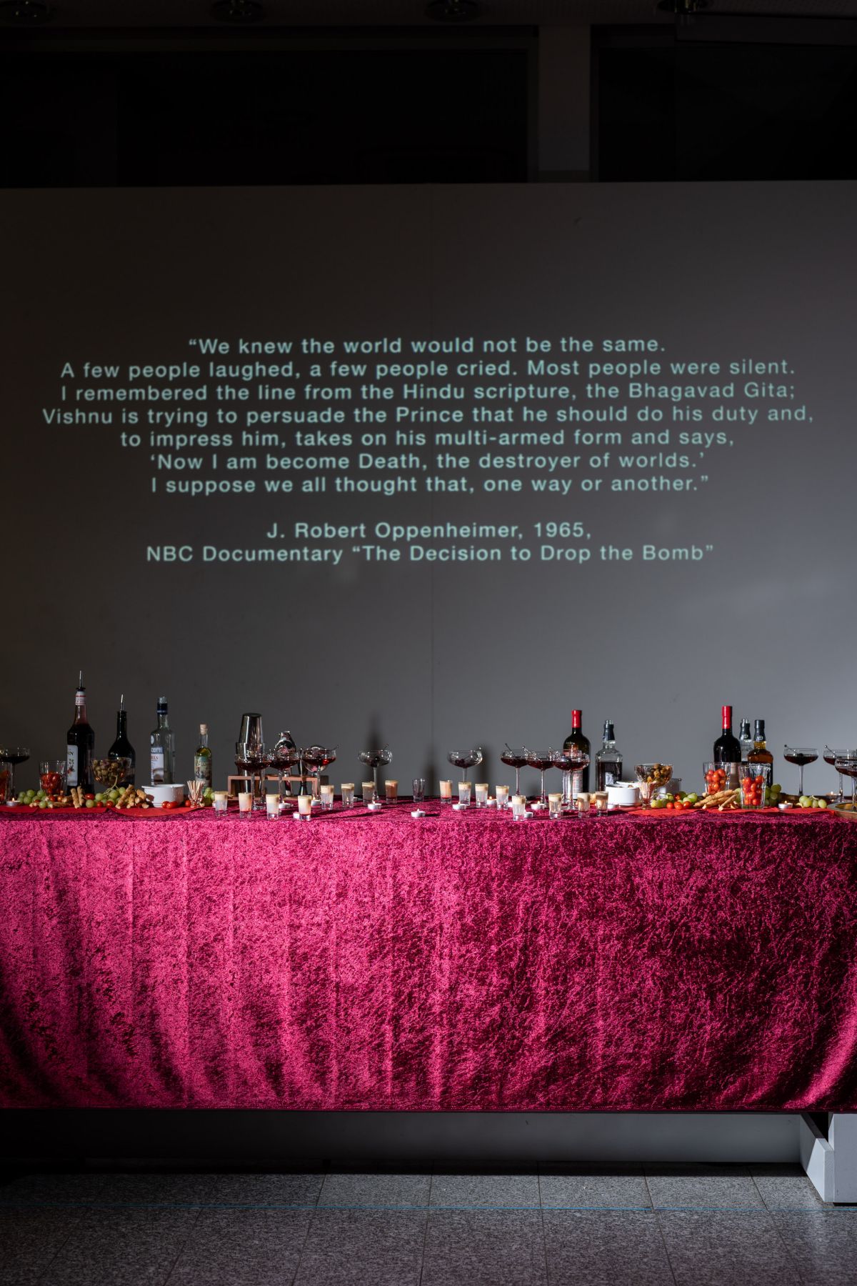 Retour de Paris: Iden Sungyoung Kim