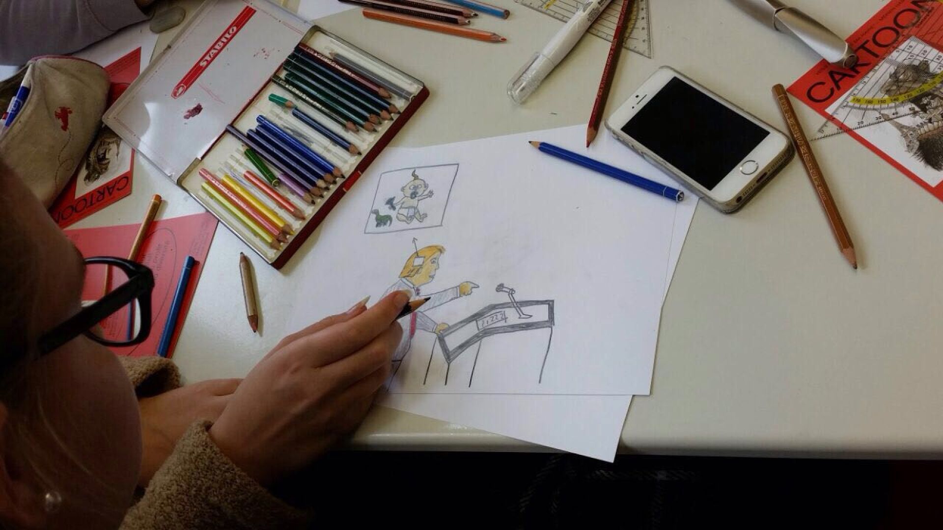 Wie man mit dem Zeichenstift auf Gewalt reagiert