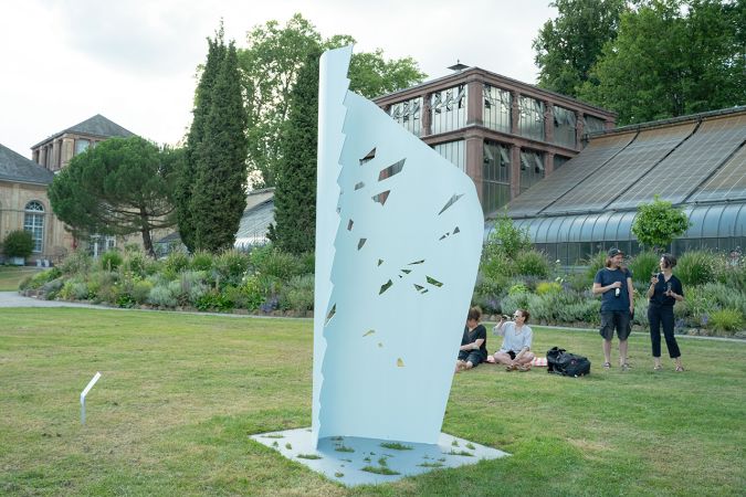 Retour de Paris: Nina Laaf